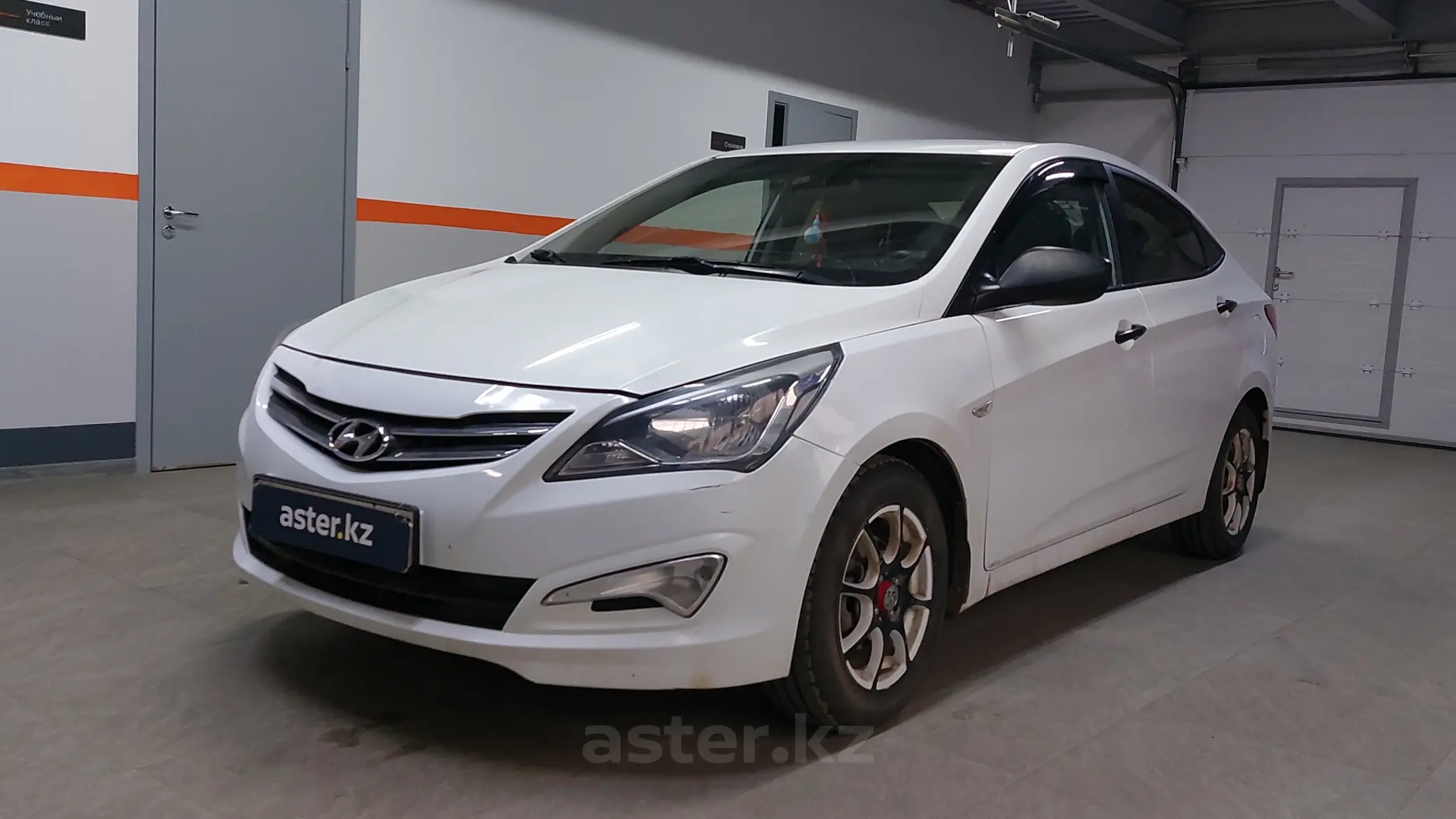 Hyundai Accent 2015