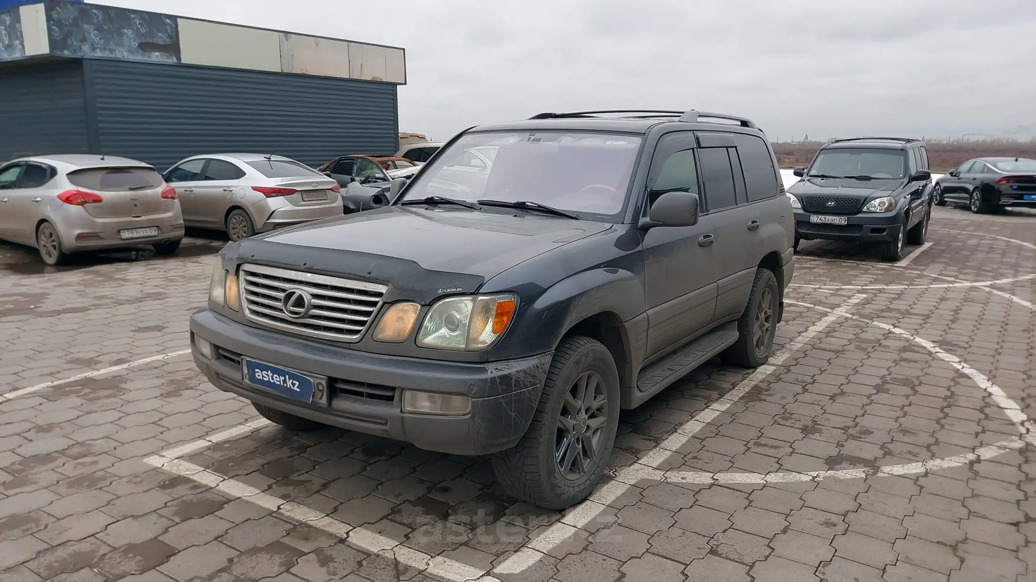 Lexus LX 2004