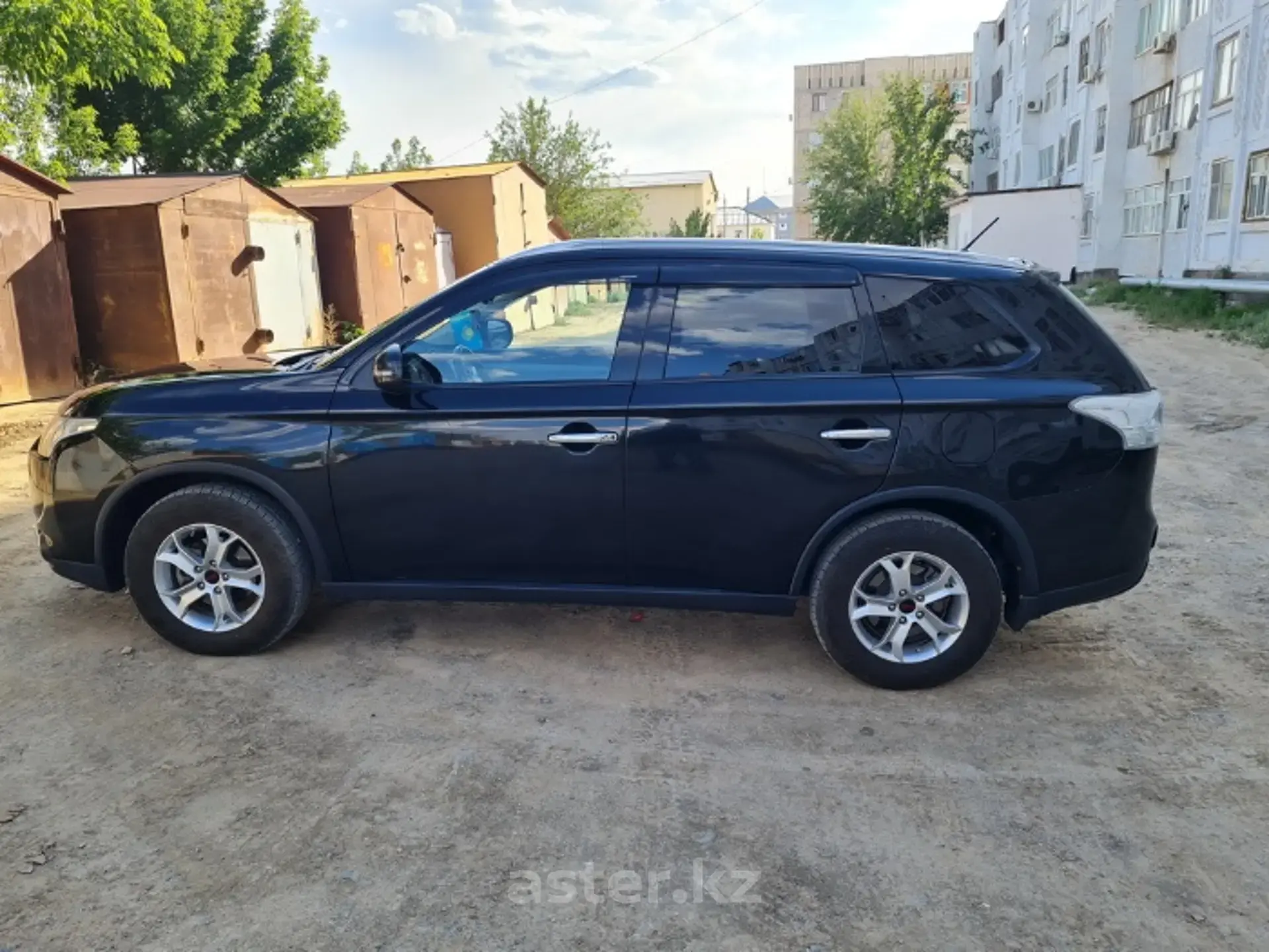 Mitsubishi Outlander 2014