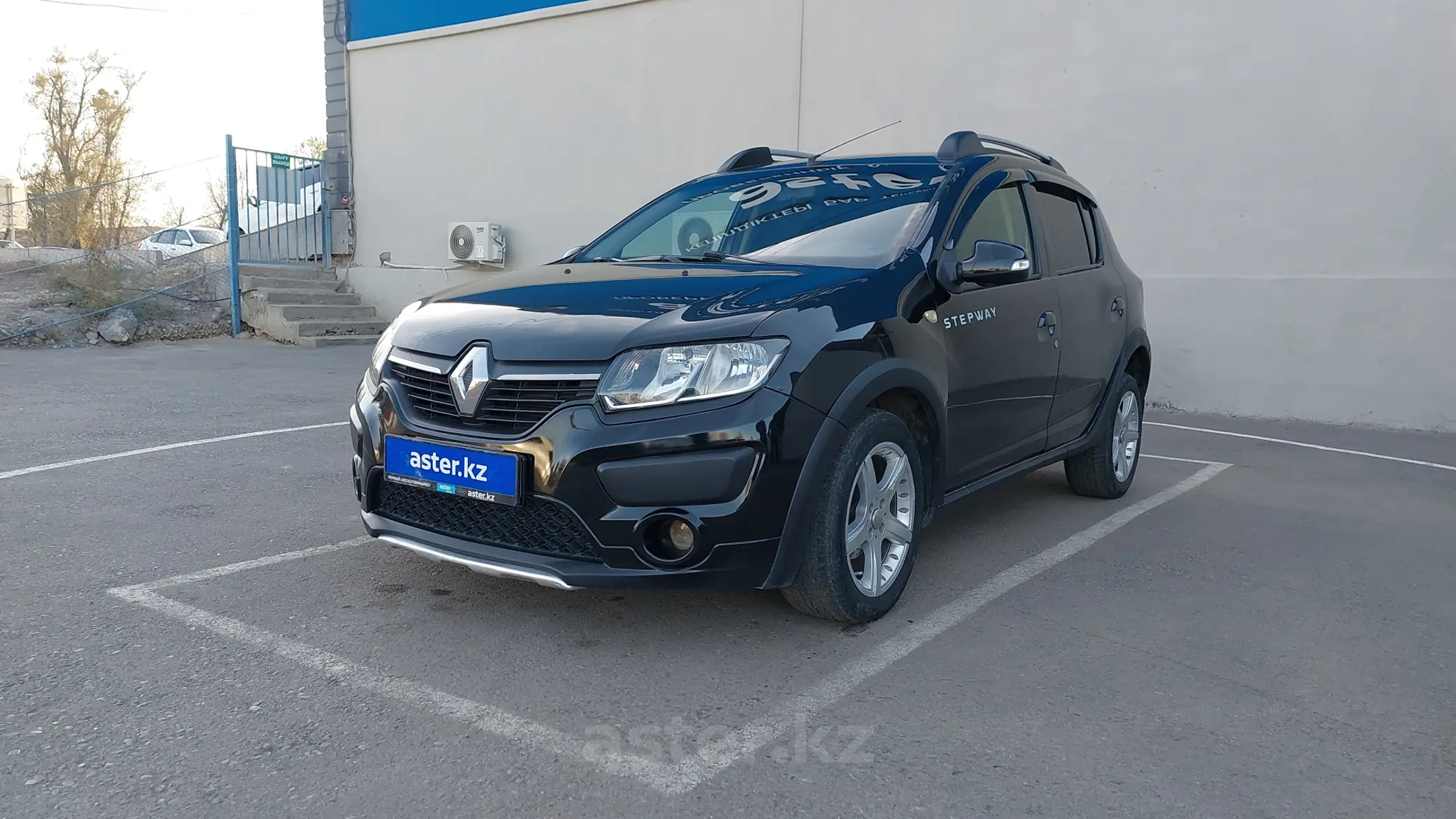 Renault Sandero 2015