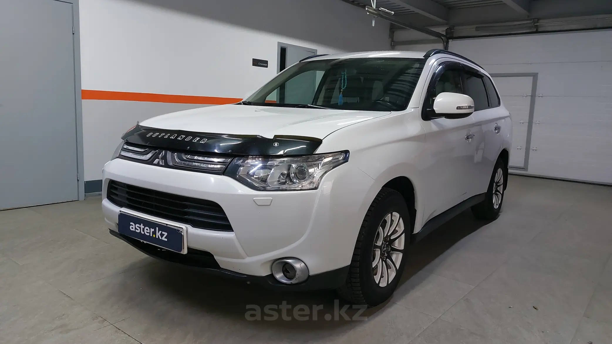 Mitsubishi Outlander 2012