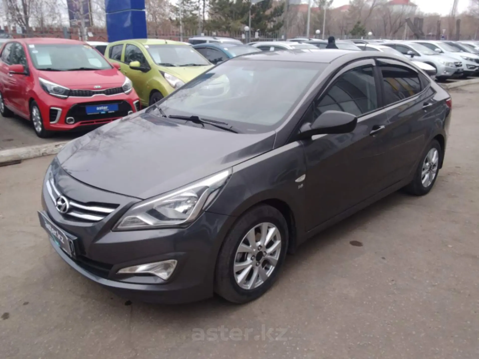 Hyundai Solaris 2015