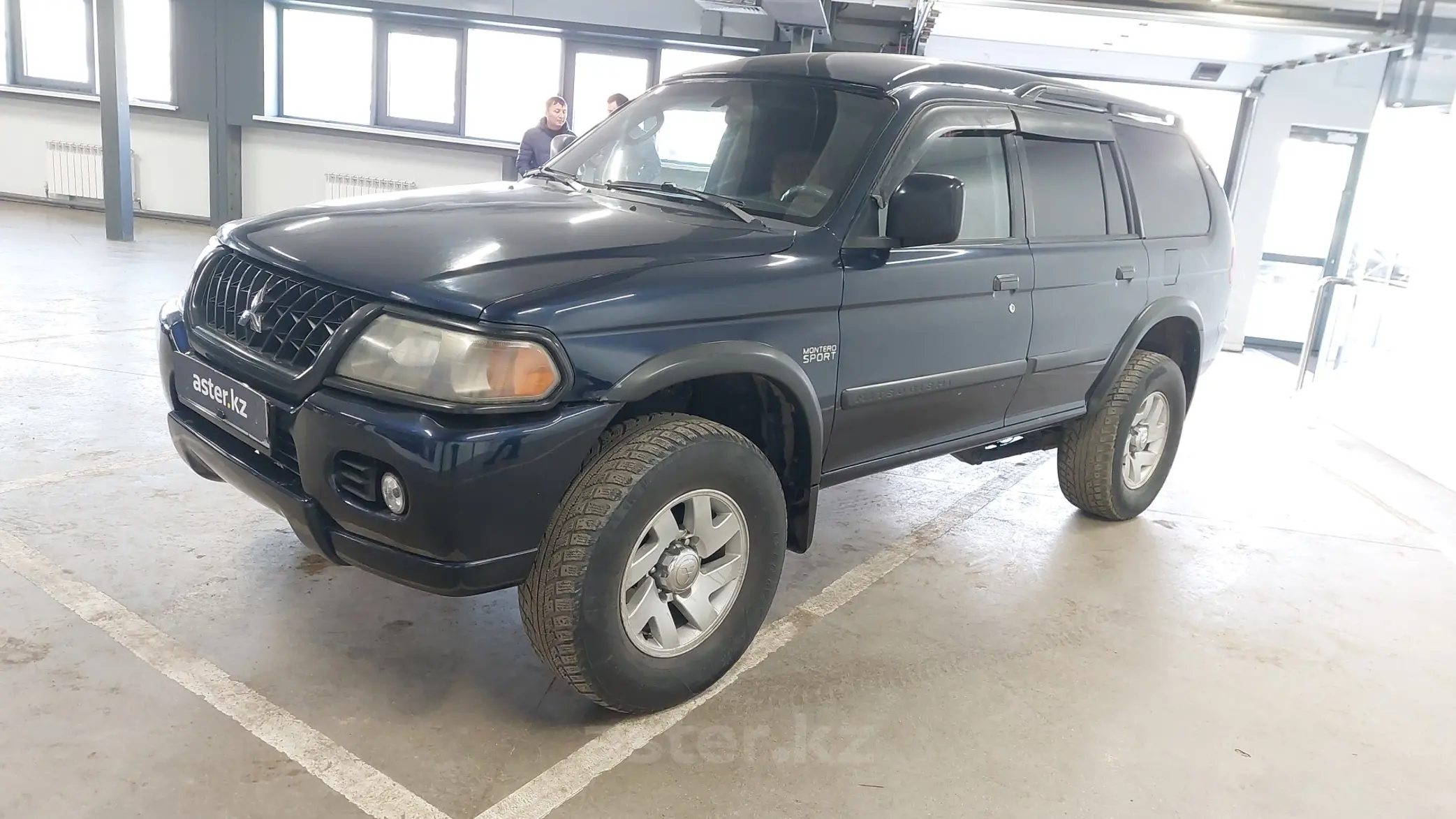 Mitsubishi Montero Sport 2000