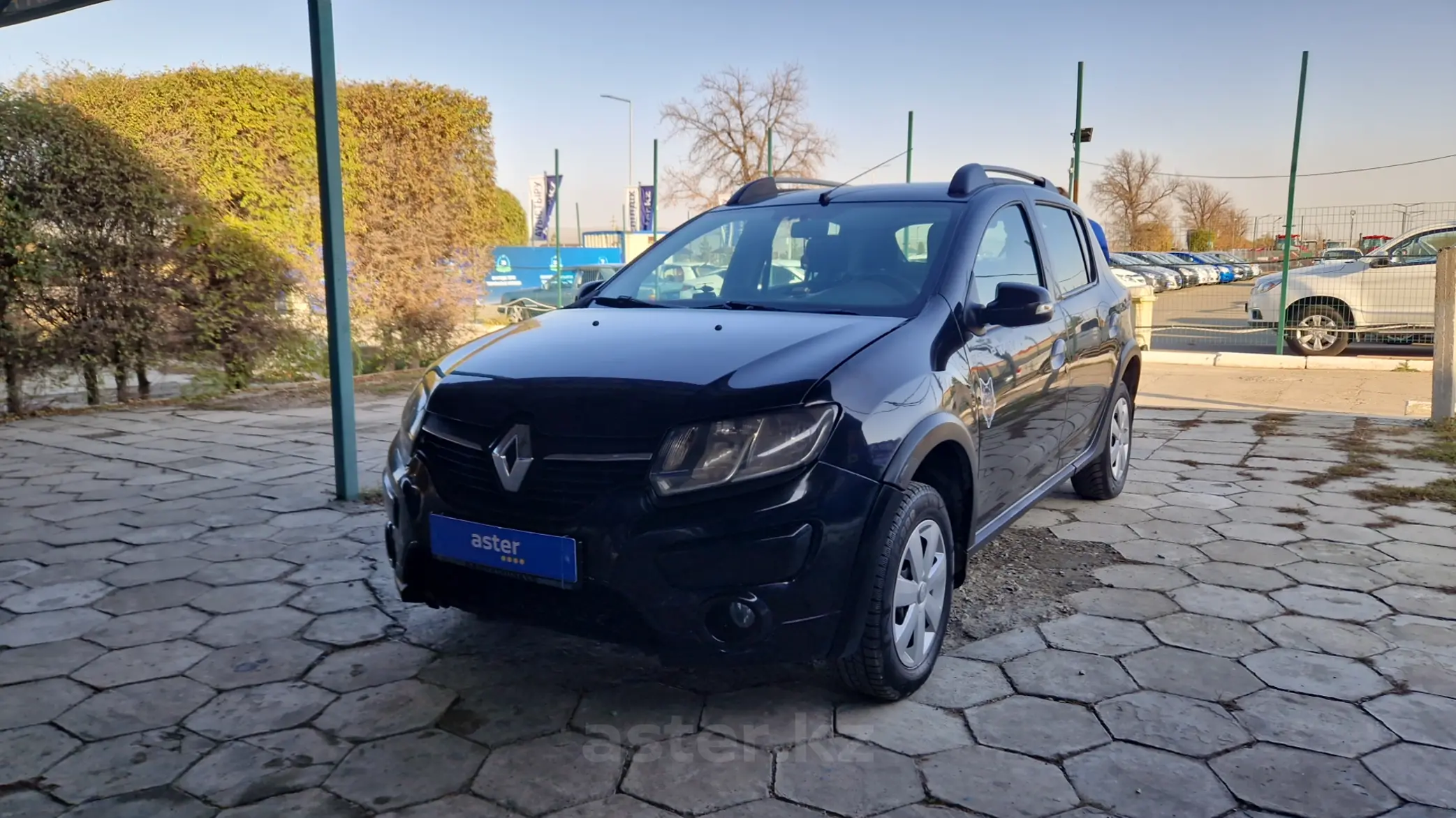 Renault Sandero 2015