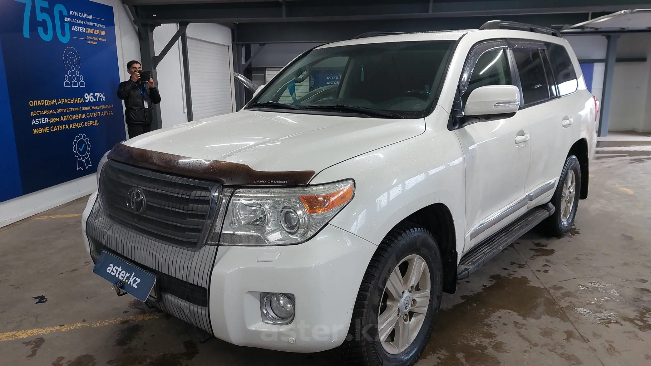 Toyota Land Cruiser 2012