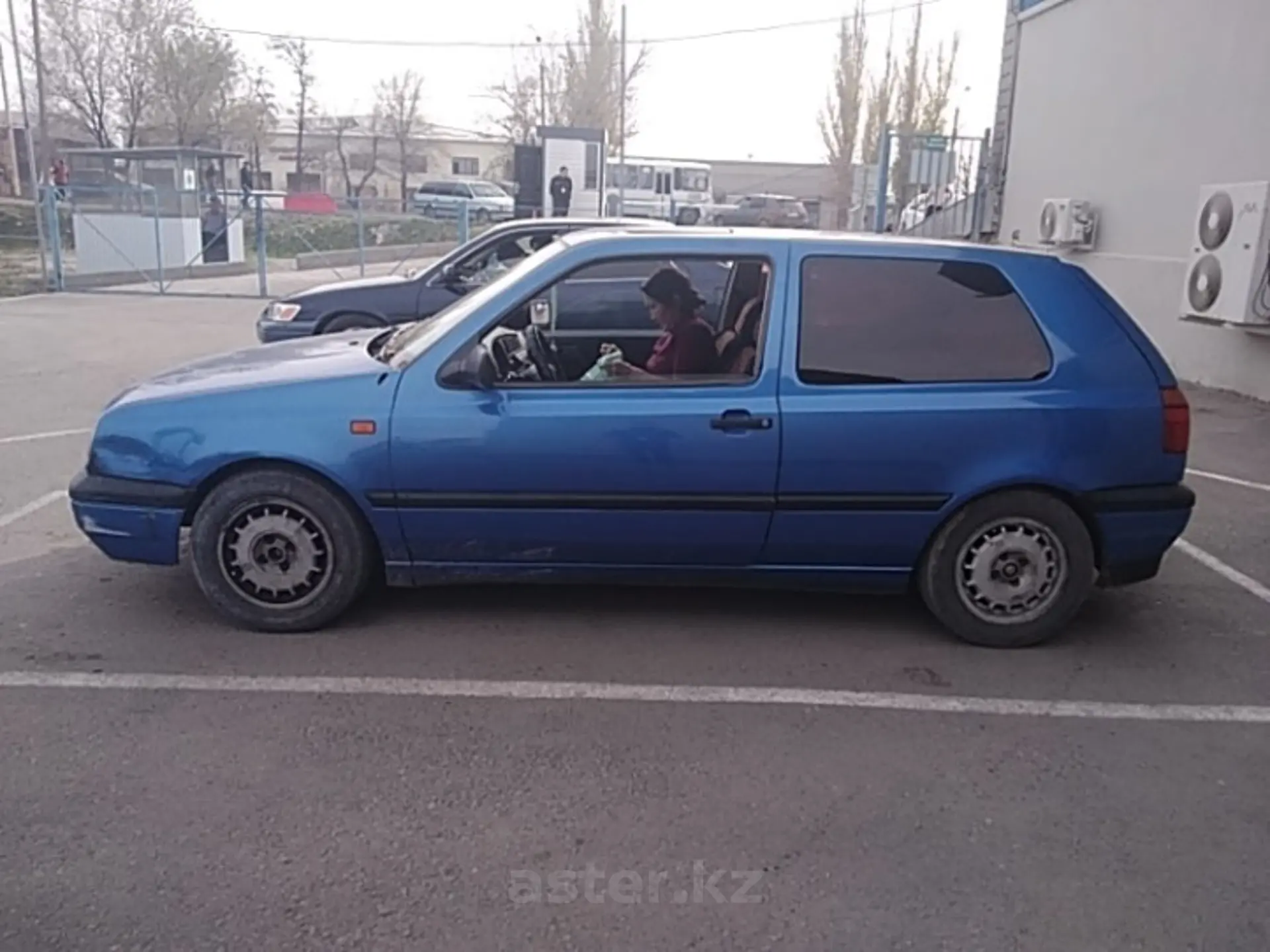 Купить Volkswagen Golf 1994 года в Таразе, цена 1500000 тенге. Продажа  Volkswagen Golf в Таразе - Aster.kz. №c957421