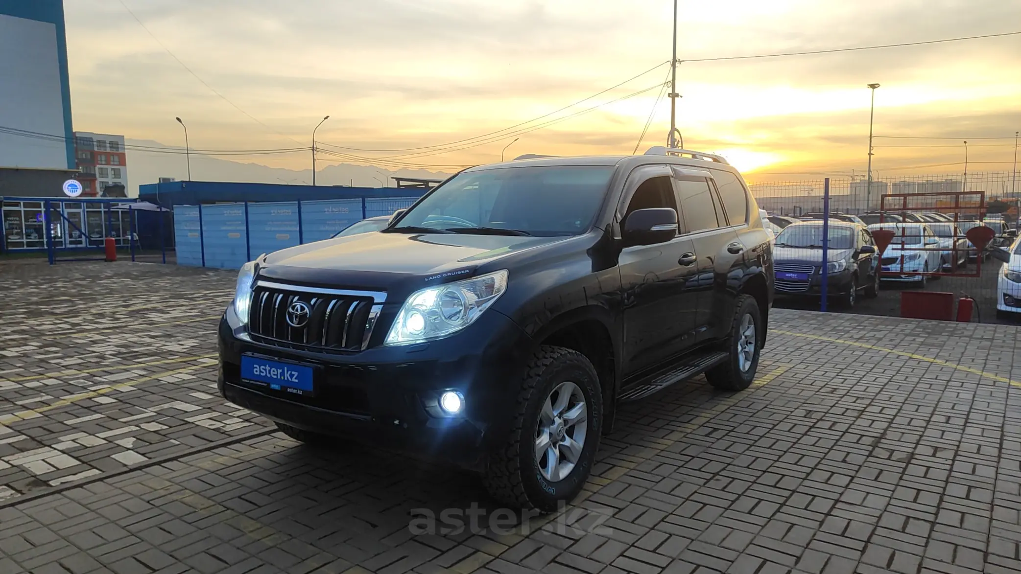 Toyota Land Cruiser Prado 2012