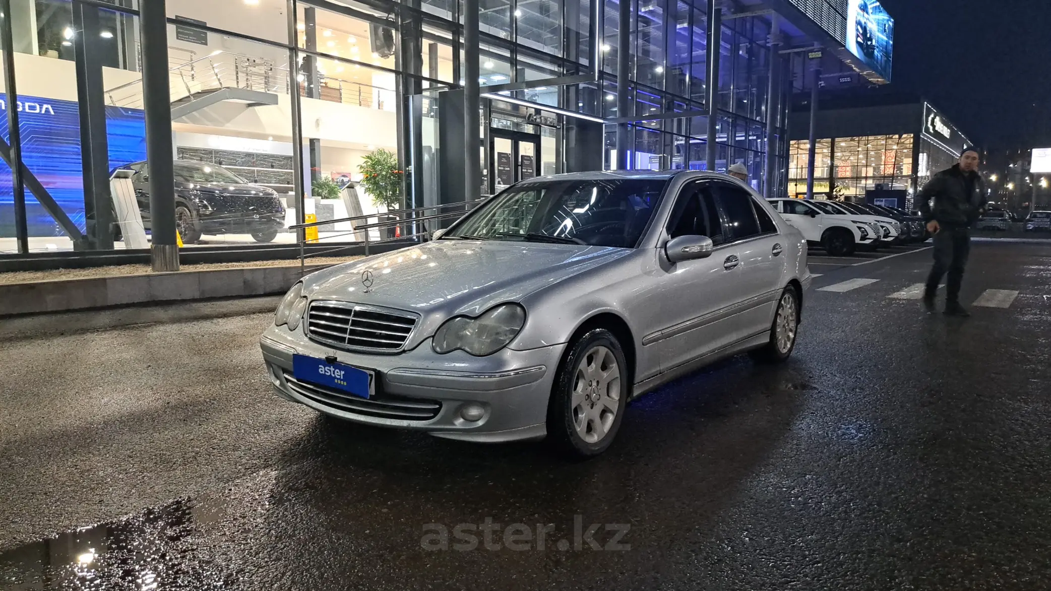 Mercedes-Benz C-Класс 2005