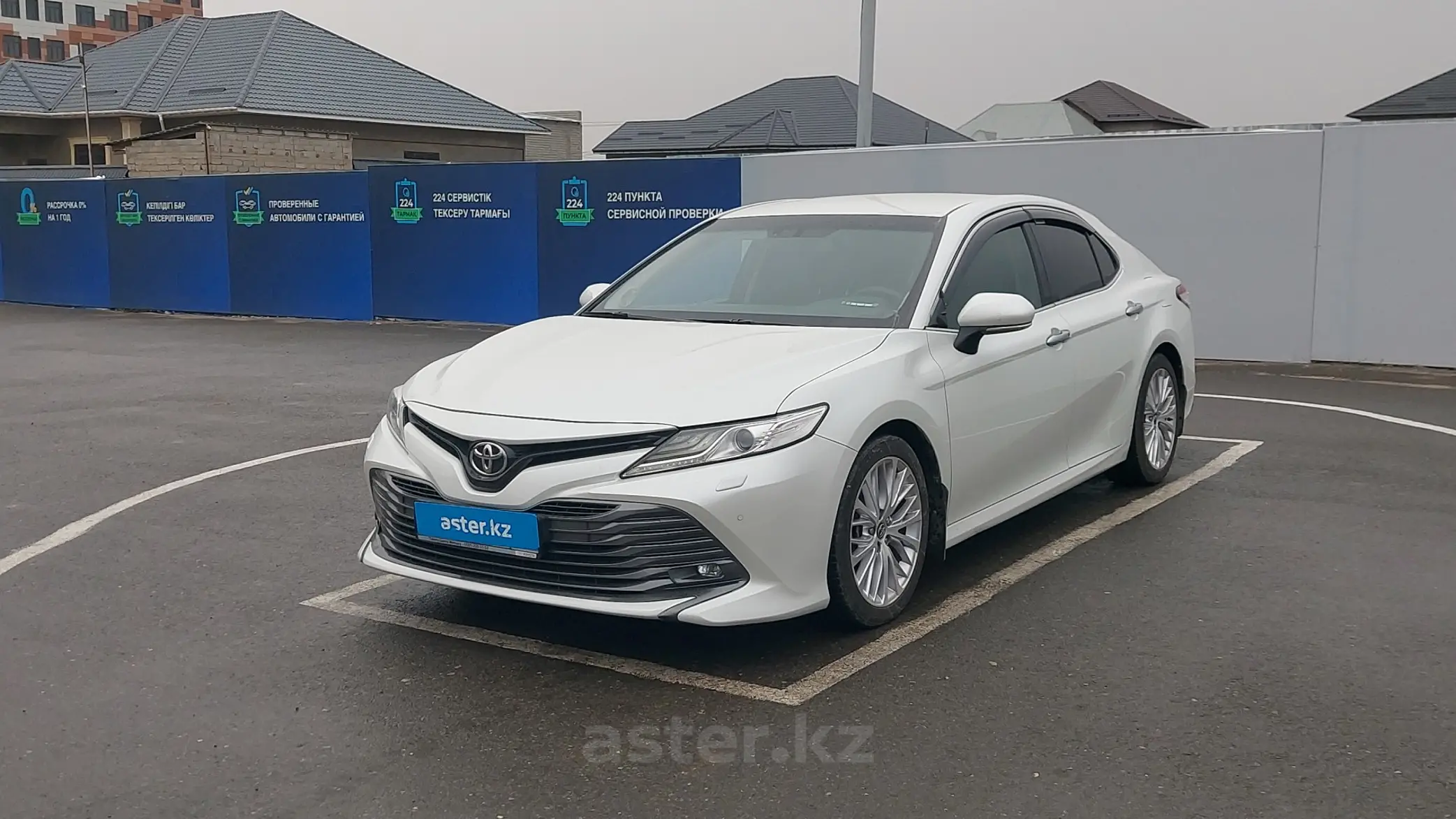 Toyota Camry 2019