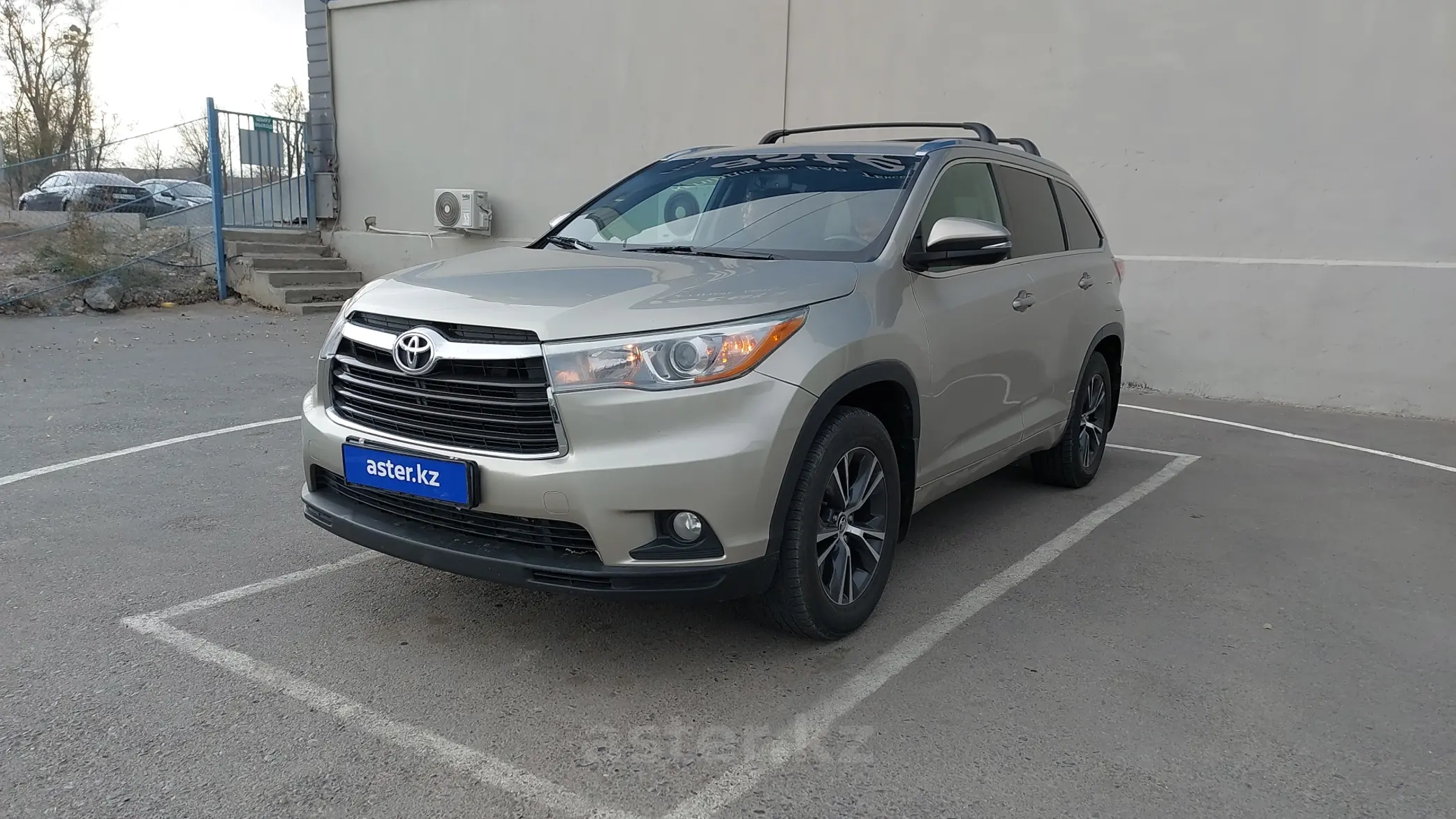 Toyota Highlander 2016