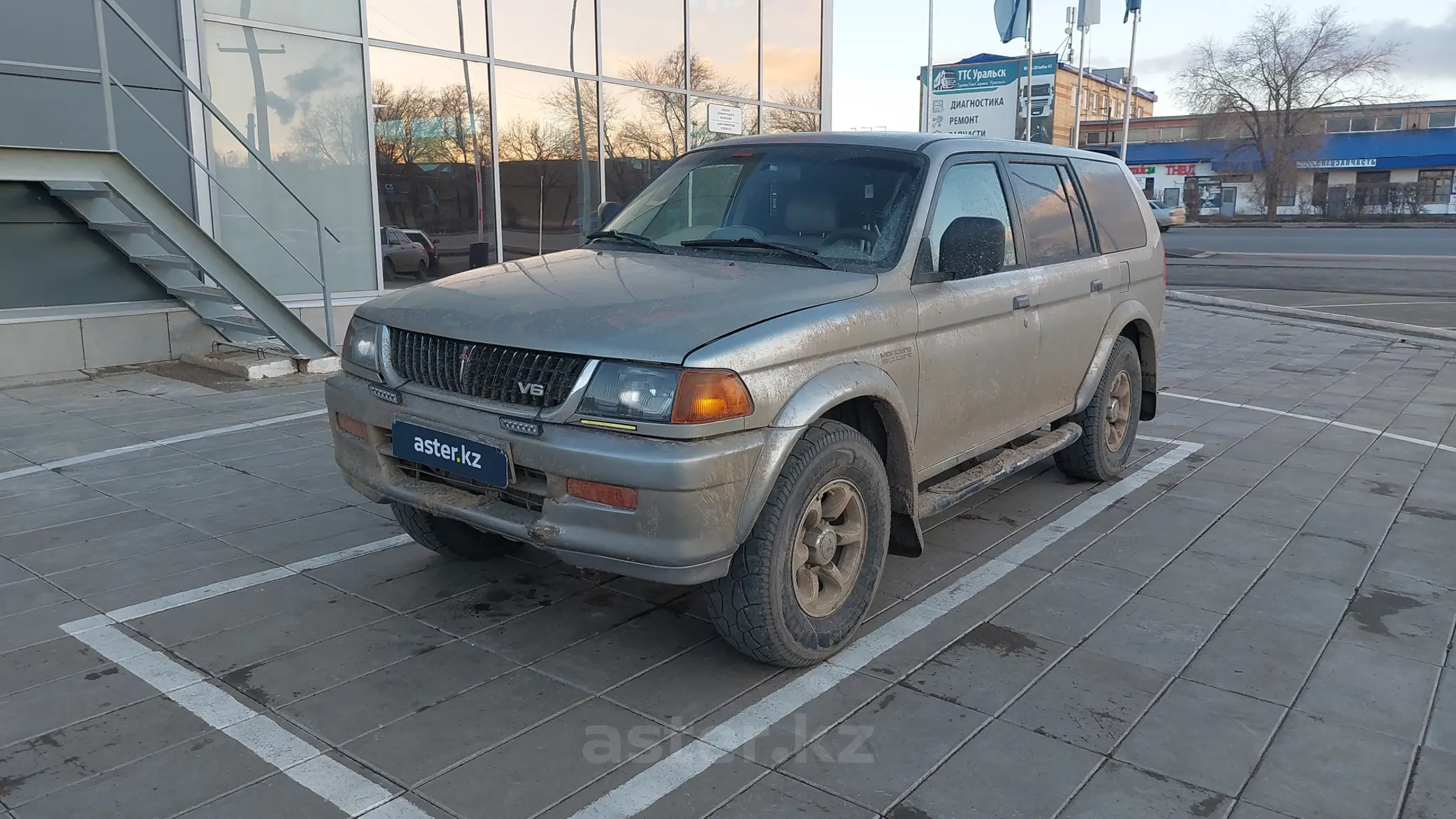 Mitsubishi Montero 1997