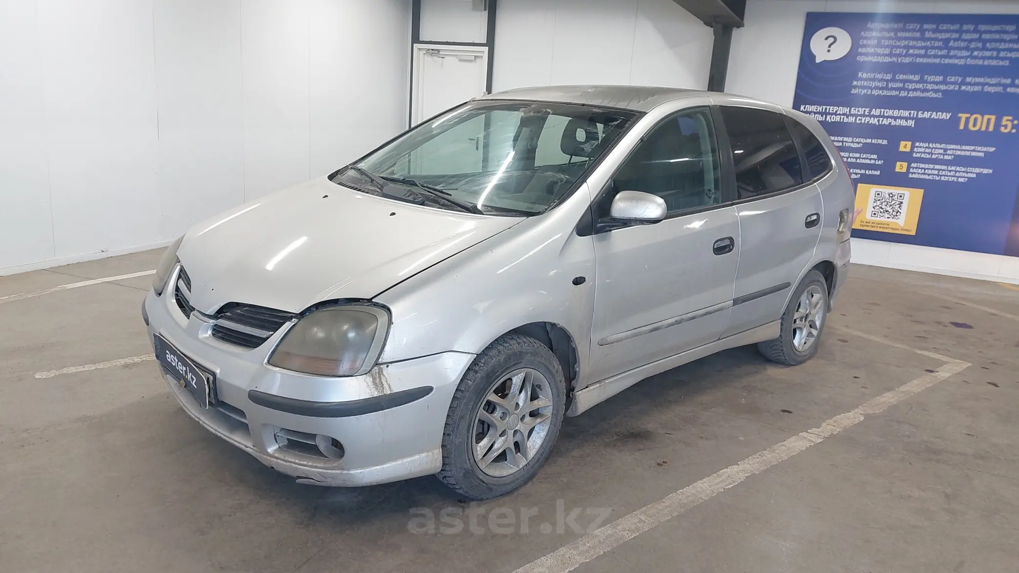 Nissan Almera Tino 2000