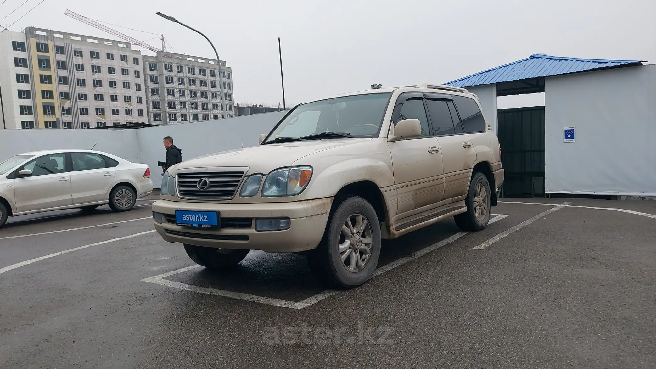 Lexus LX 2005