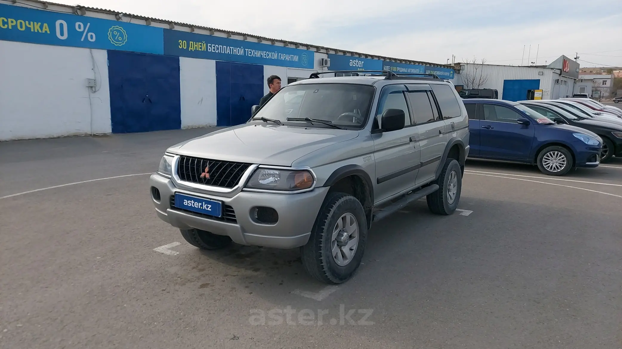 Mitsubishi Montero Sport 2000