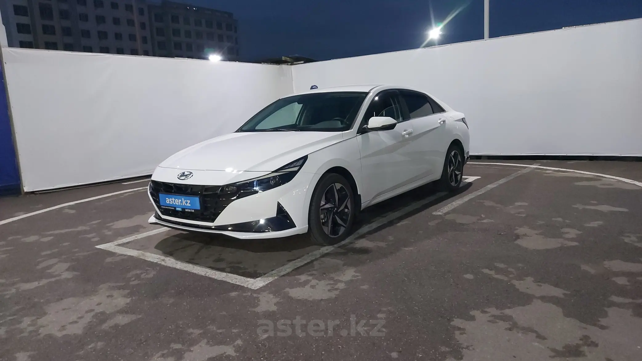 Hyundai Elantra 2023