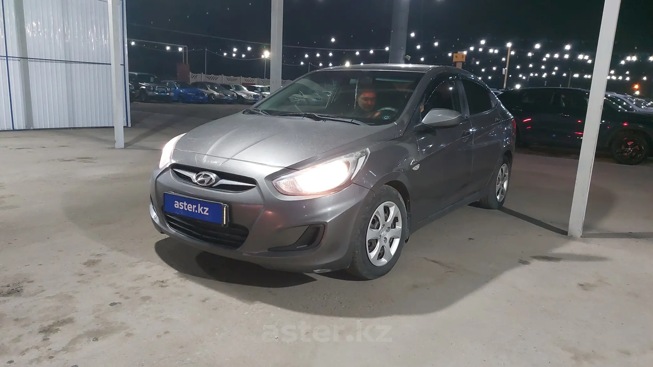 Hyundai Accent 2013