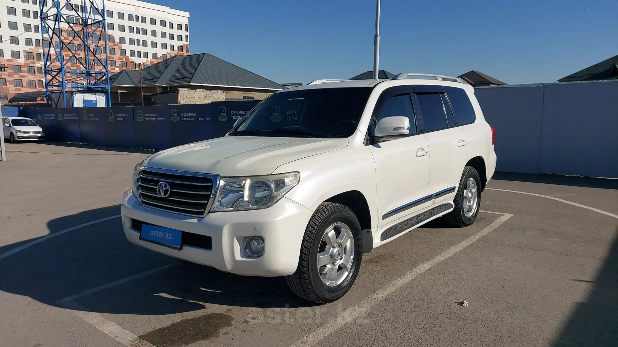 Toyota Land Cruiser 2012