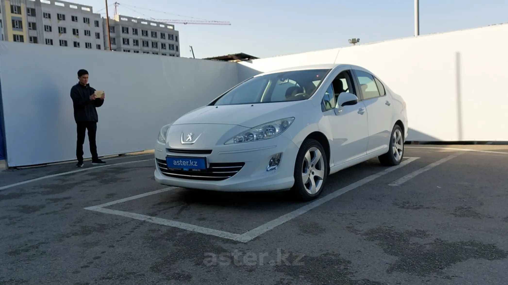 Peugeot 408 2013