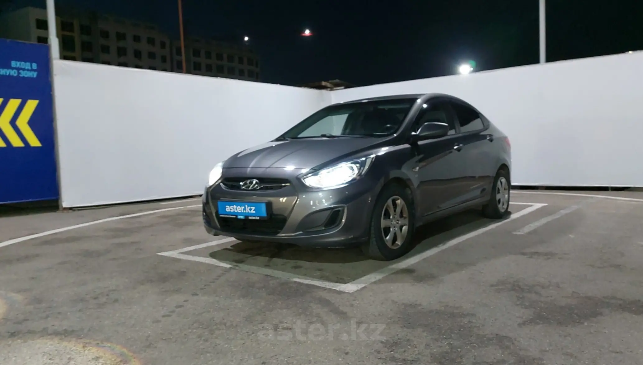 Hyundai Accent 2014