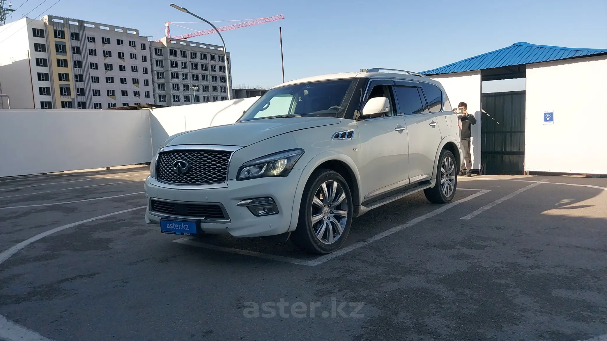 Infiniti QX56 2011