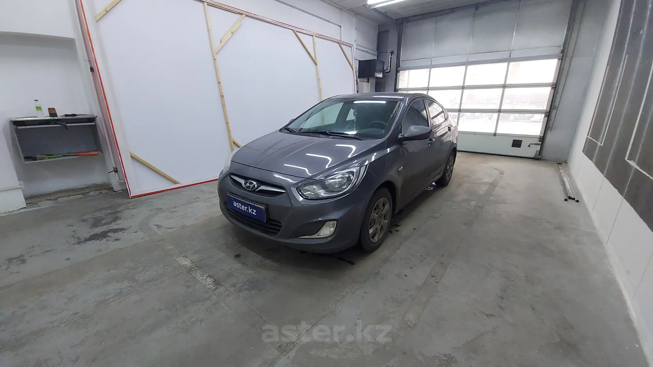 Hyundai Solaris 2012