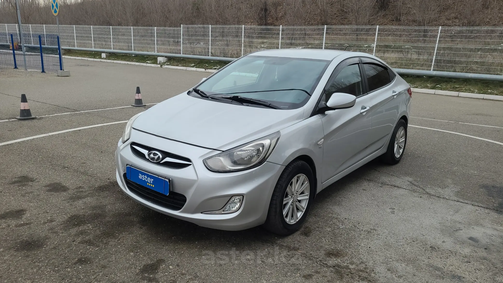 Hyundai Accent 2013