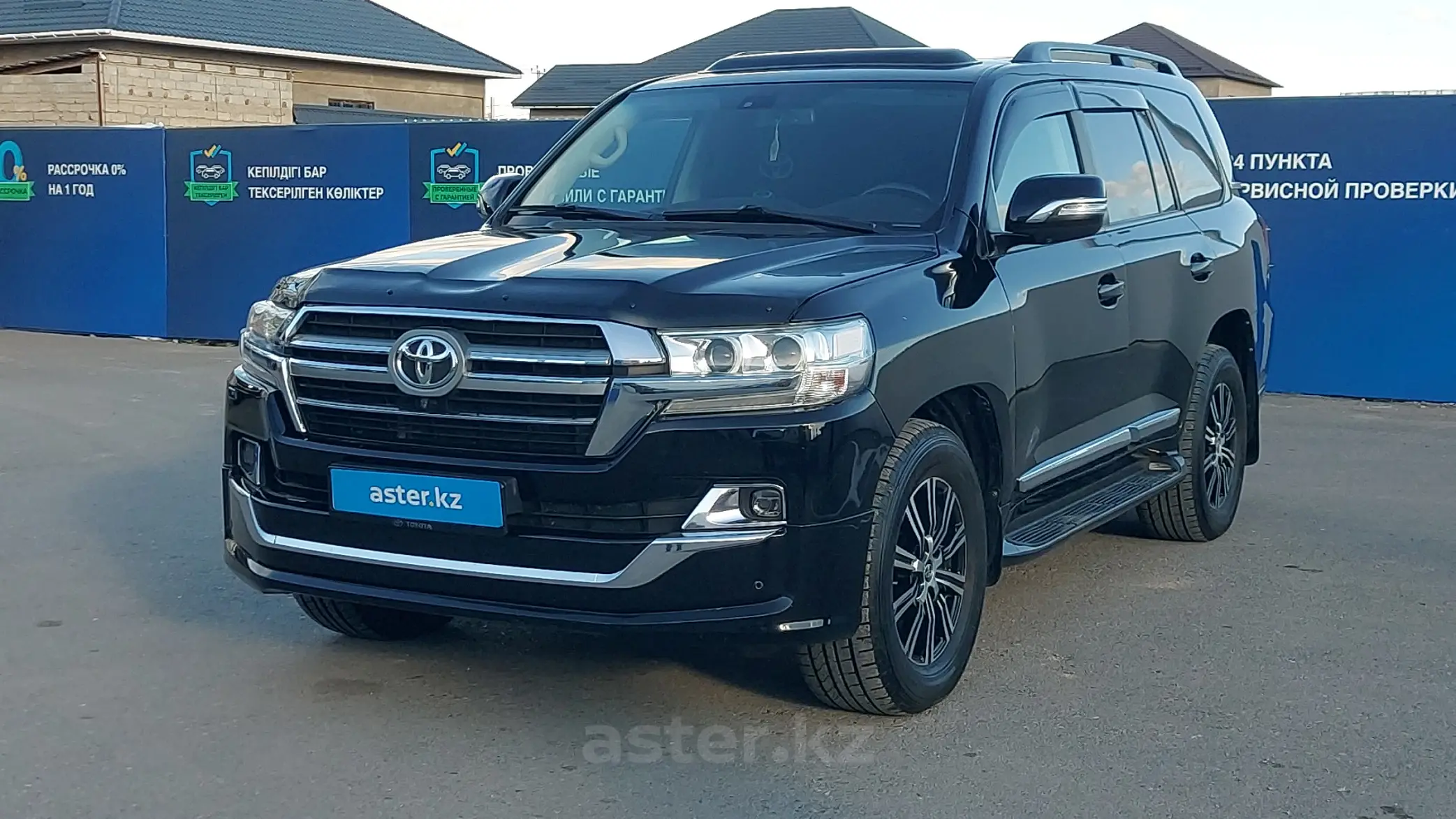 Toyota Land Cruiser 2011