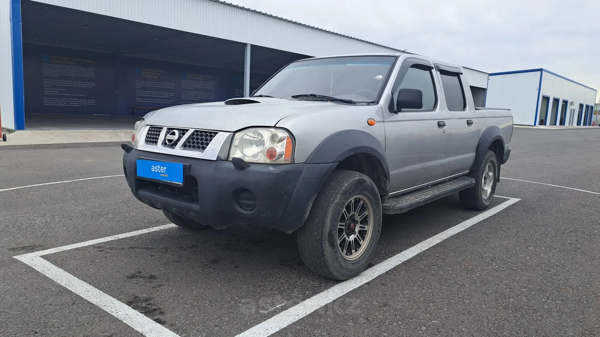 Nissan NP300 2009