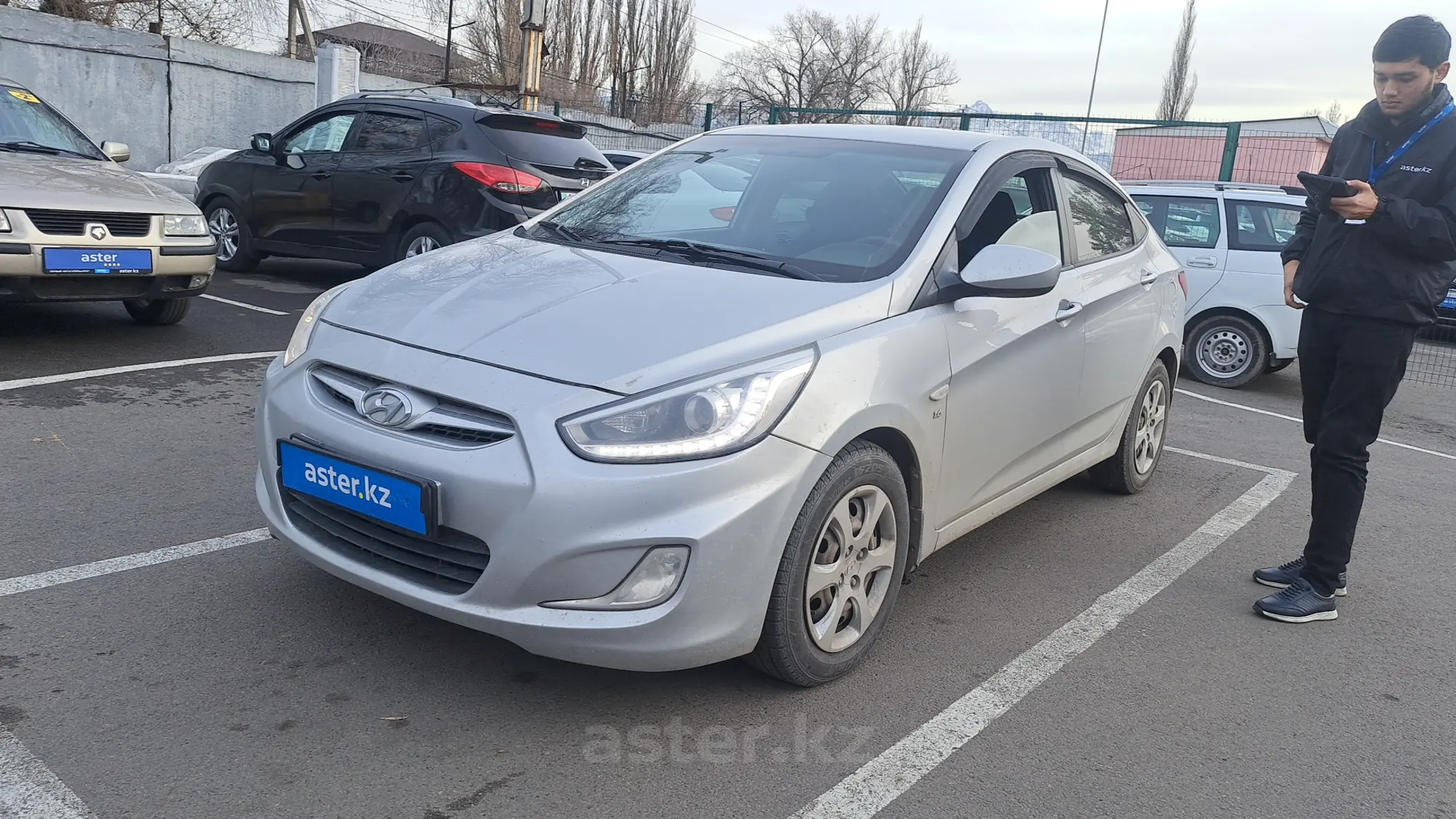 Hyundai Accent 2013