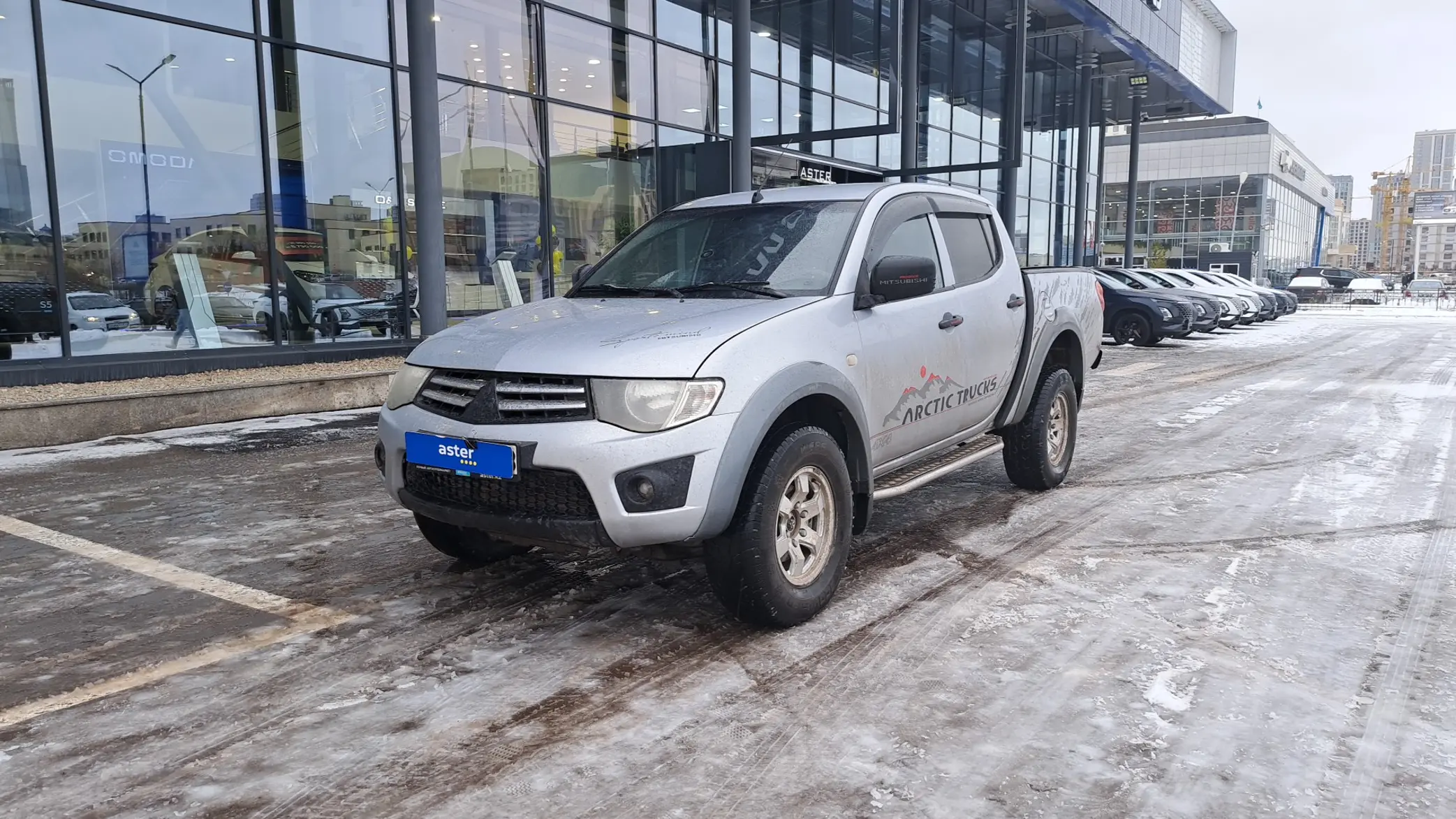 Mitsubishi L200 2012