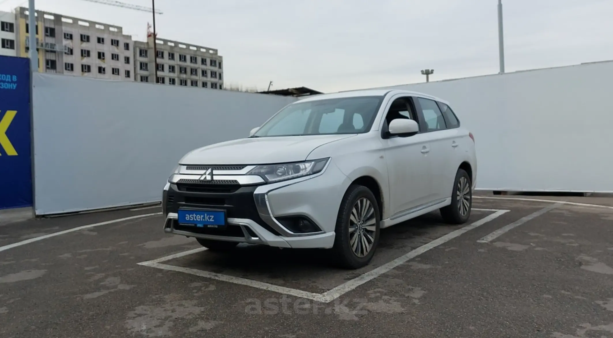 Mitsubishi Outlander 2022