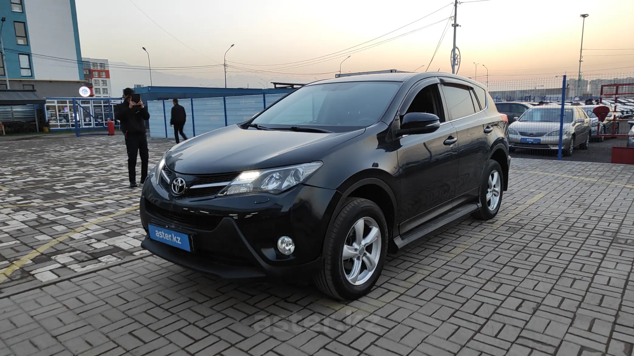 Toyota RAV4 2014