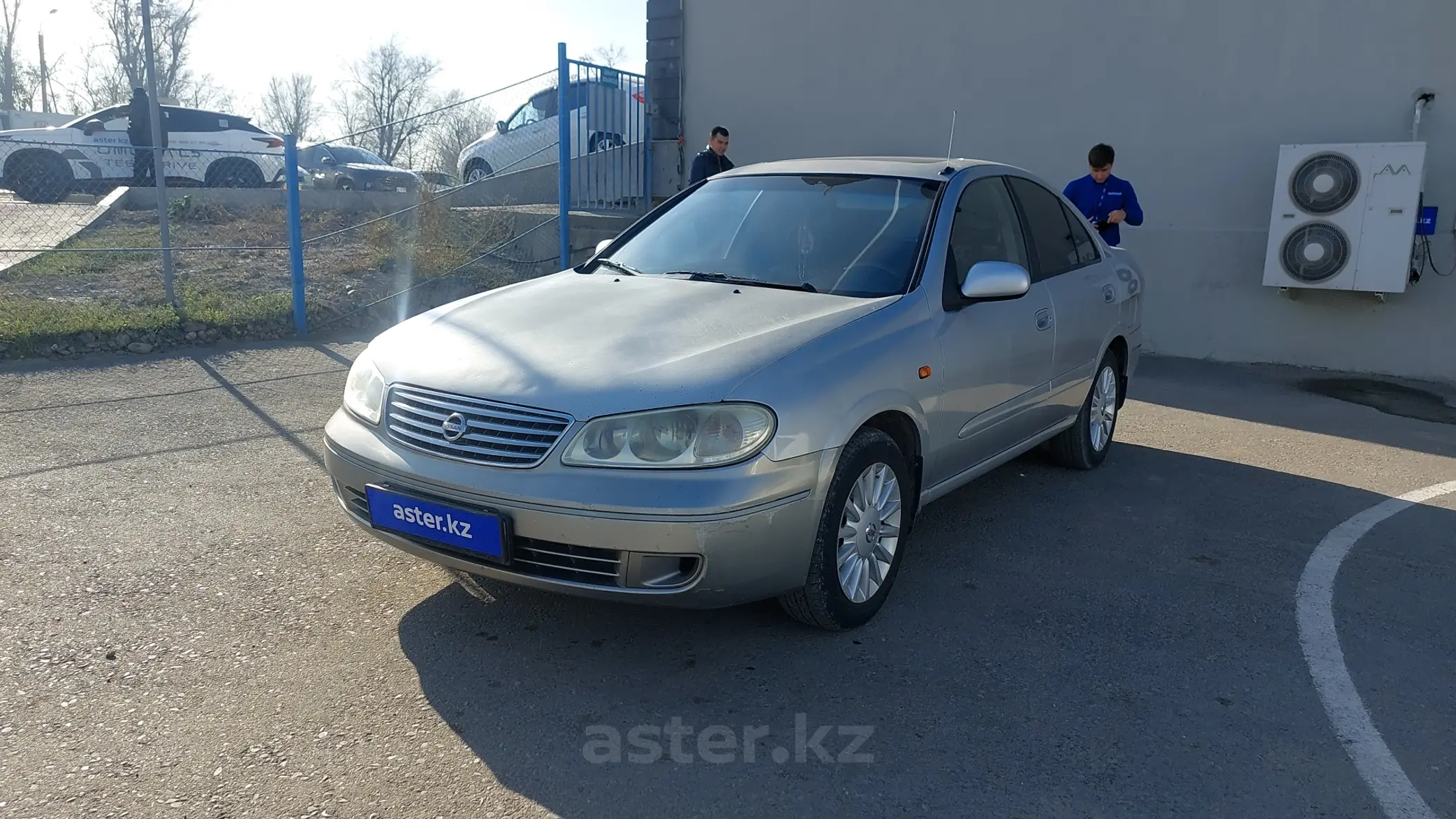 Nissan Sunny 2005