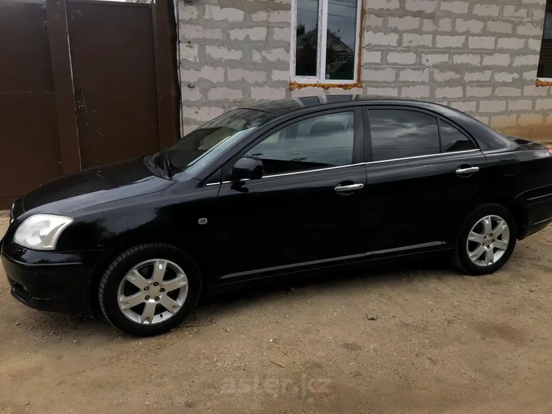 Toyota Avensis 2003