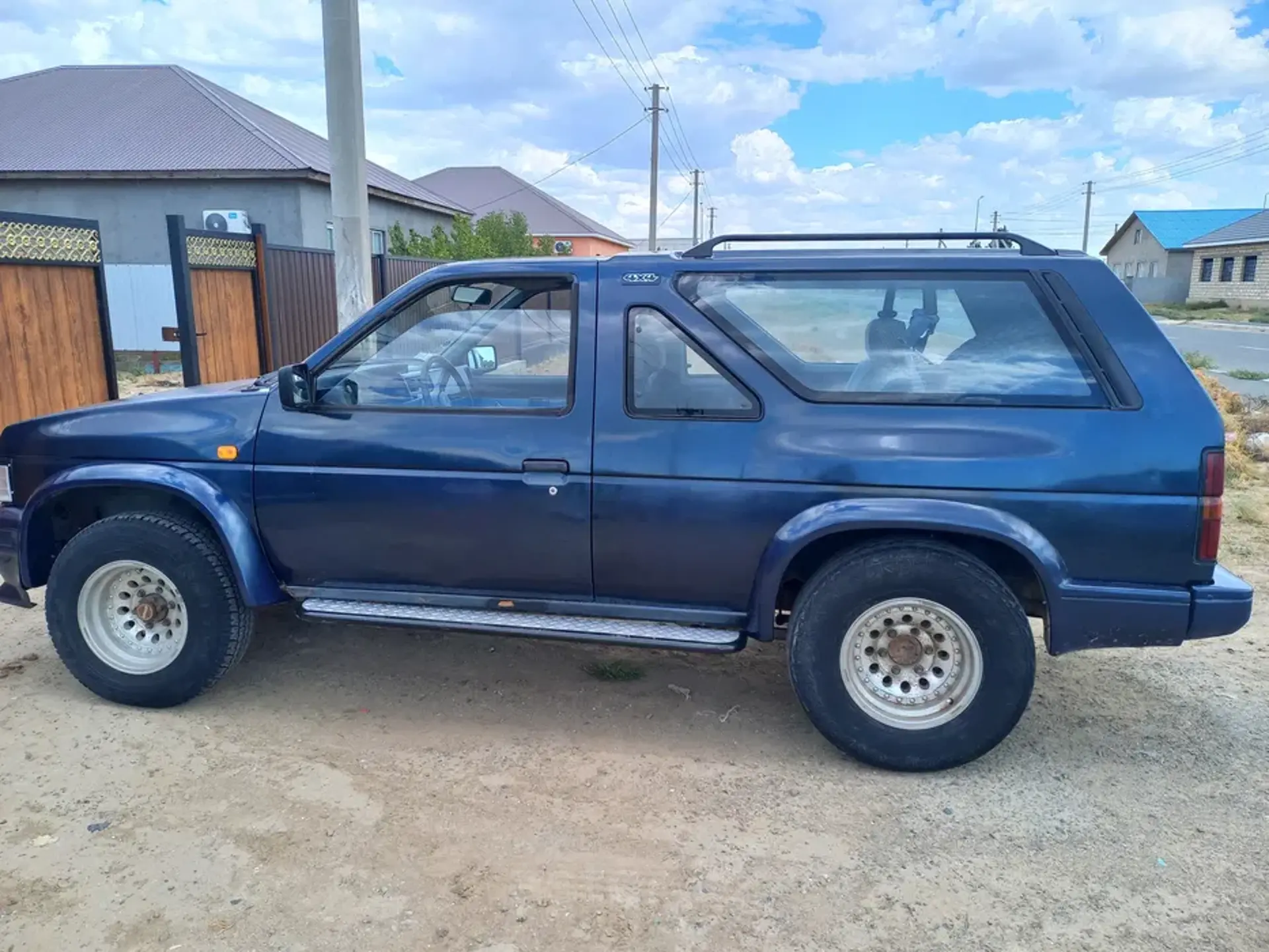 Nissan Pathfinder 1992