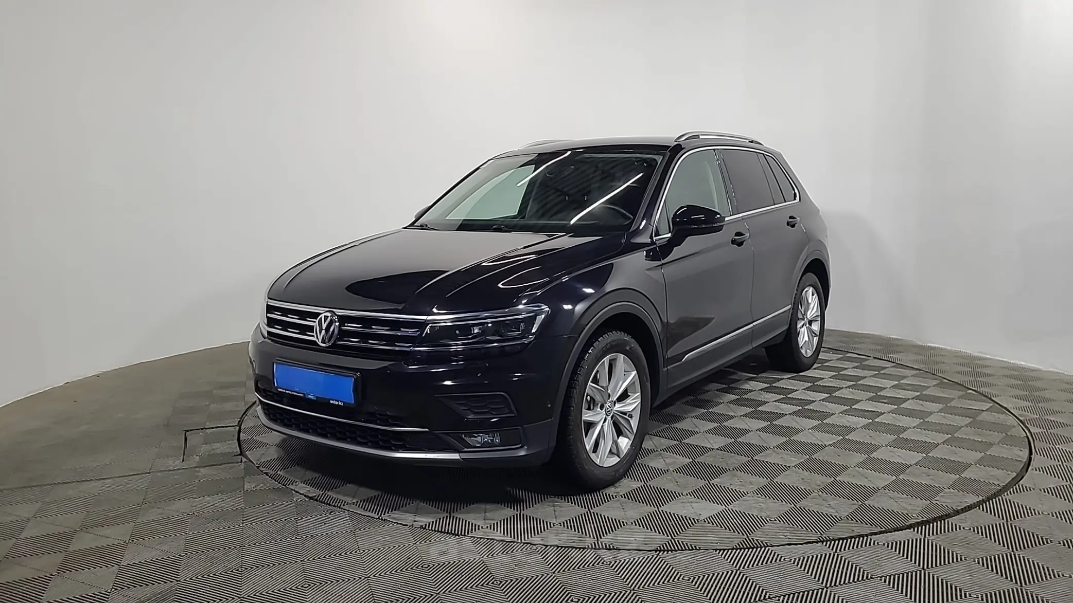 Купить Volkswagen Tiguan 2017 года в Алматы, цена 10740000 тенге. Продажа  Volkswagen Tiguan в Алматы - Aster.kz. №229895