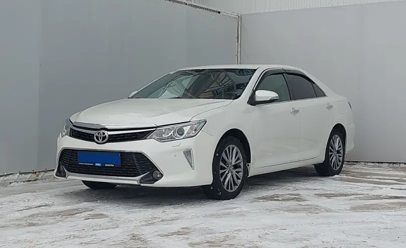 Toyota Camry 2017 года за 10 400 000 тг. в Уральск