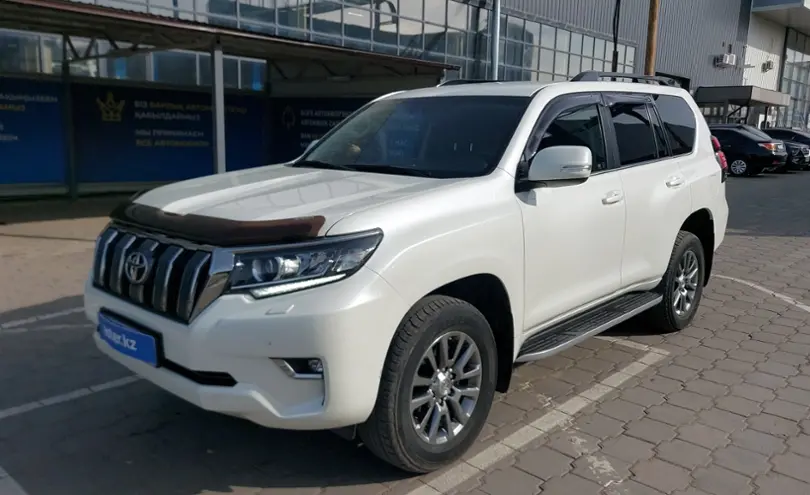 Toyota Land Cruiser Prado 2018 года за 27 000 000 тг. в Караганда