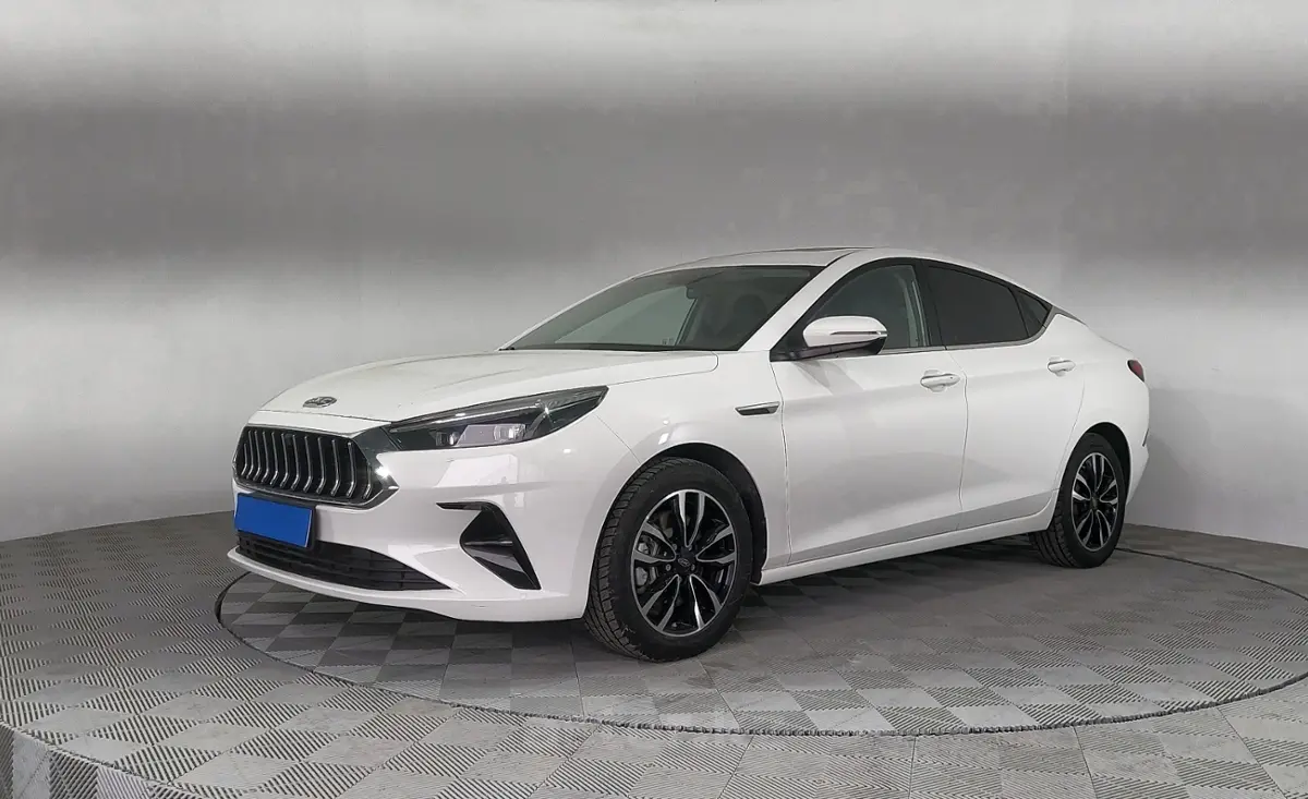 2021 JAC J7