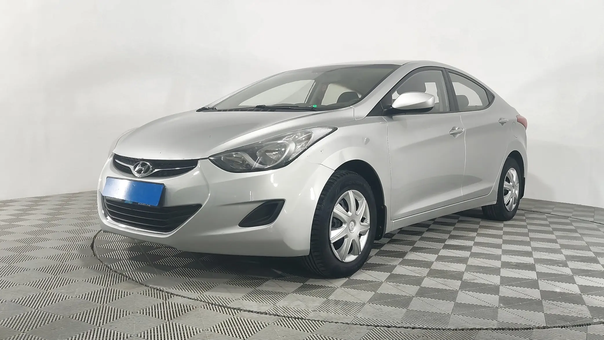 Hyundai Elantra 2013