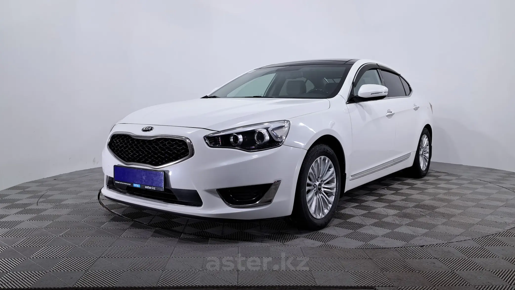 Kia Cadenza 2015