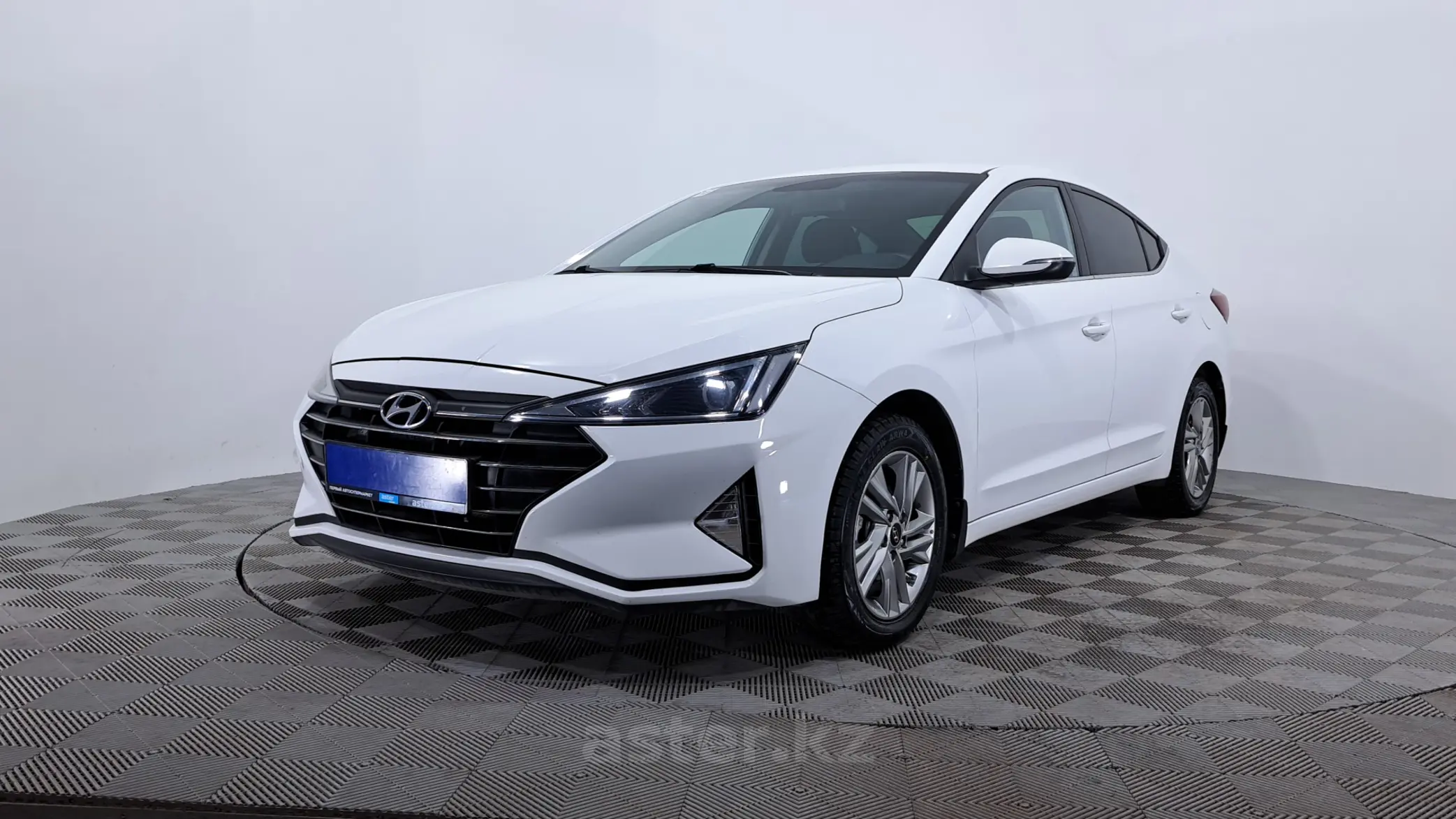 Hyundai Elantra 2019