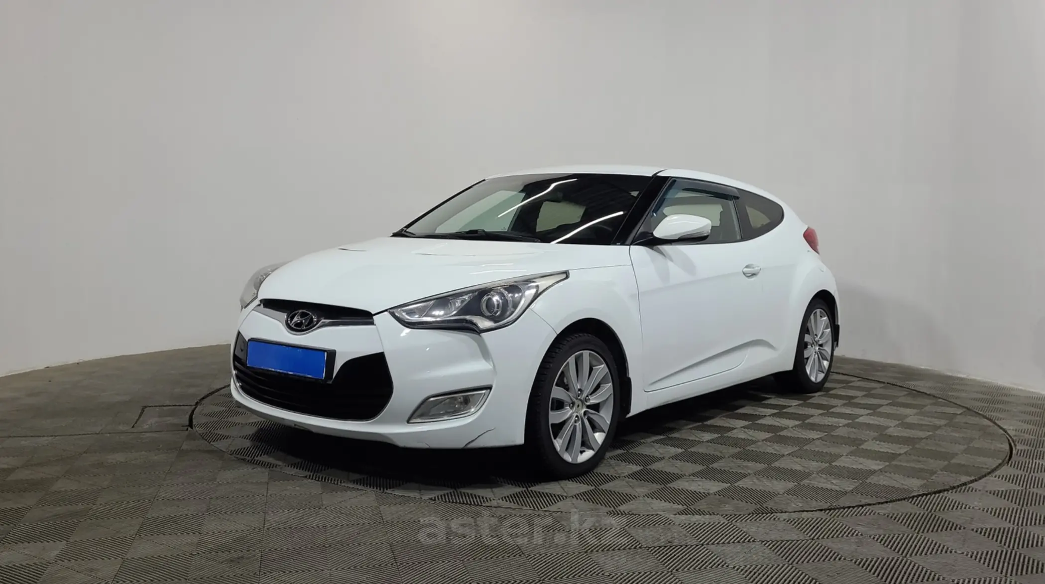 Hyundai Veloster 2013