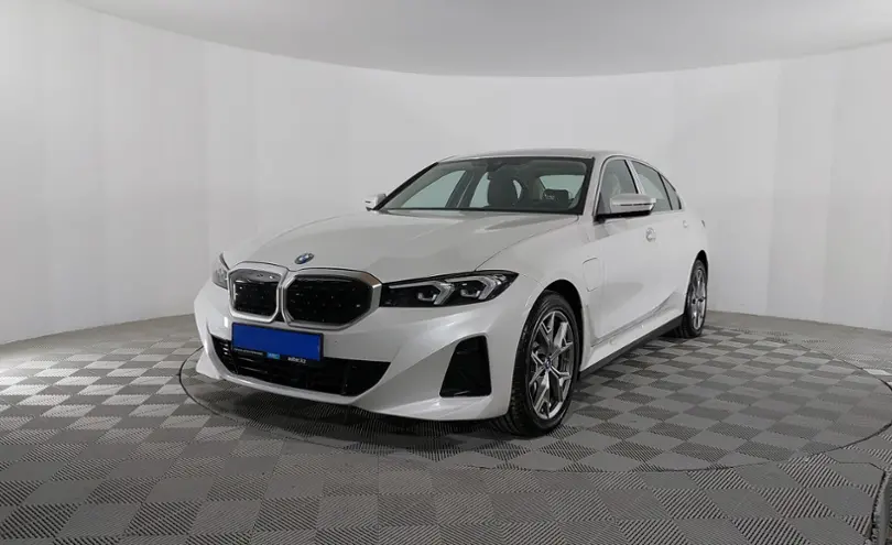 BMW i3 2023 года за 21 580 000 тг. в Актау