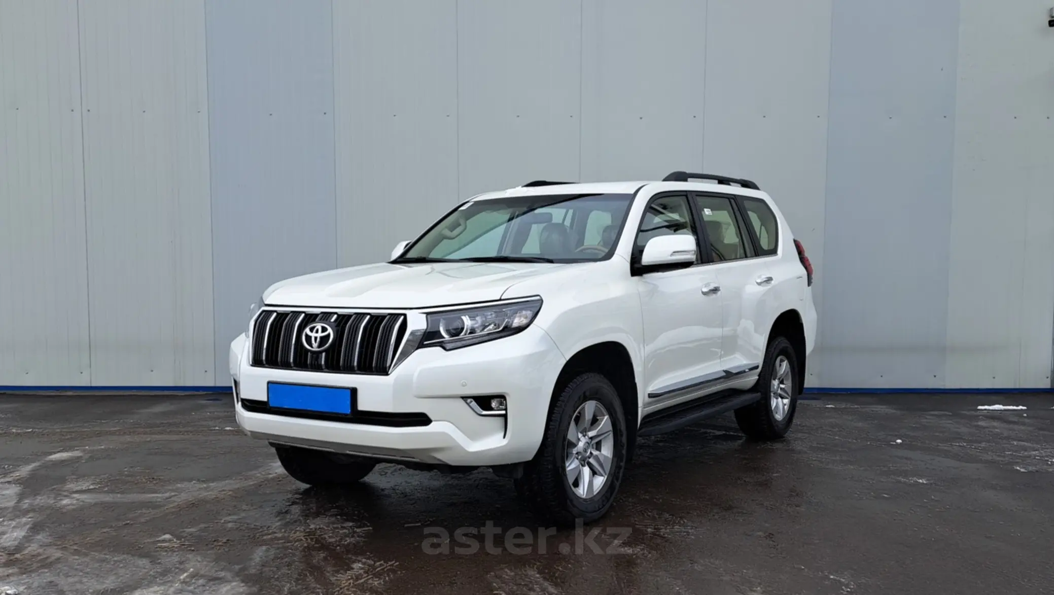 Купить Toyota Prado Новая