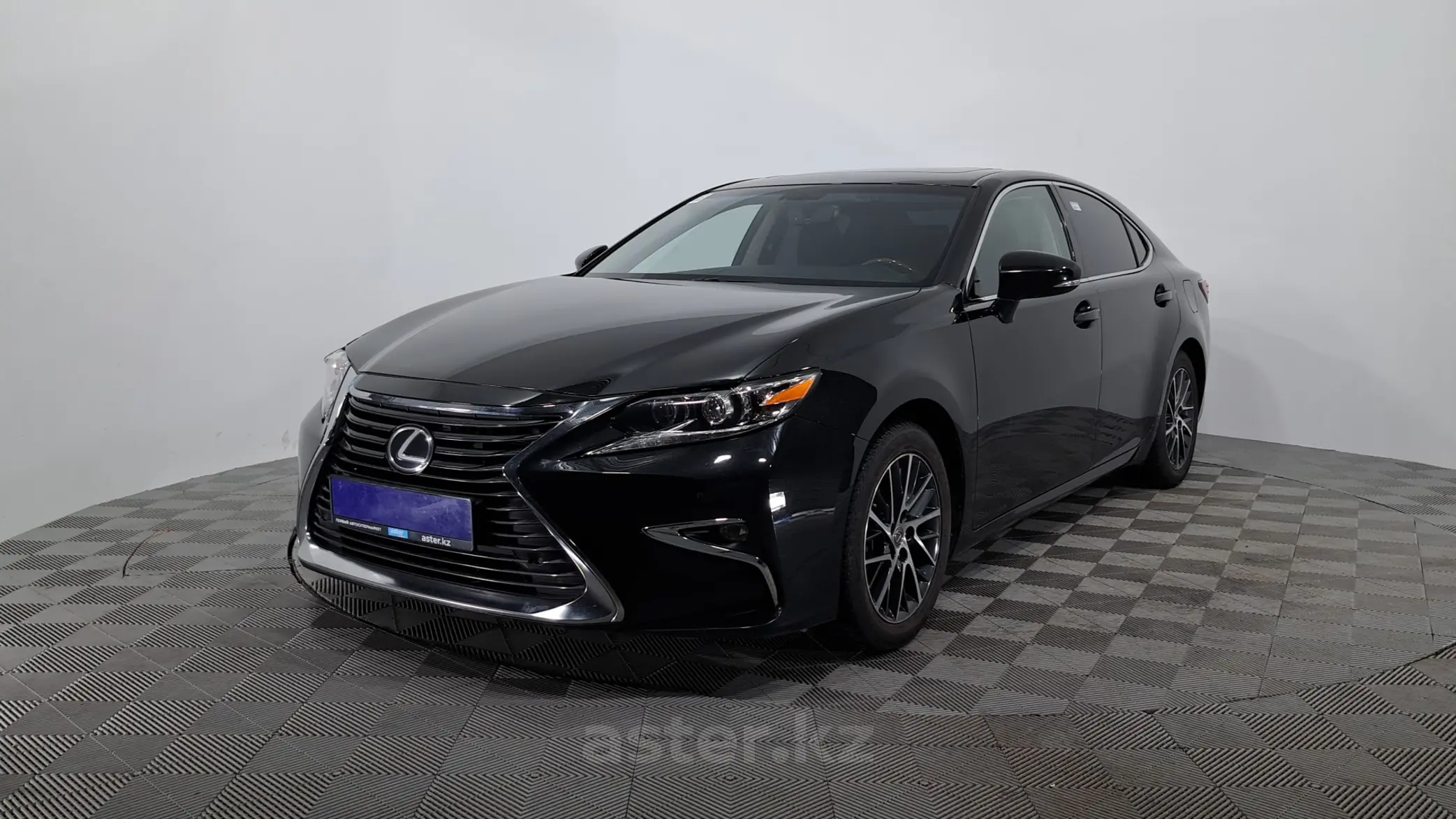 Купить Lexus ES 2016 года в Астане, цена 15990000 тенге. Продажа Lexus ES в  Астане - Aster.kz. №276216