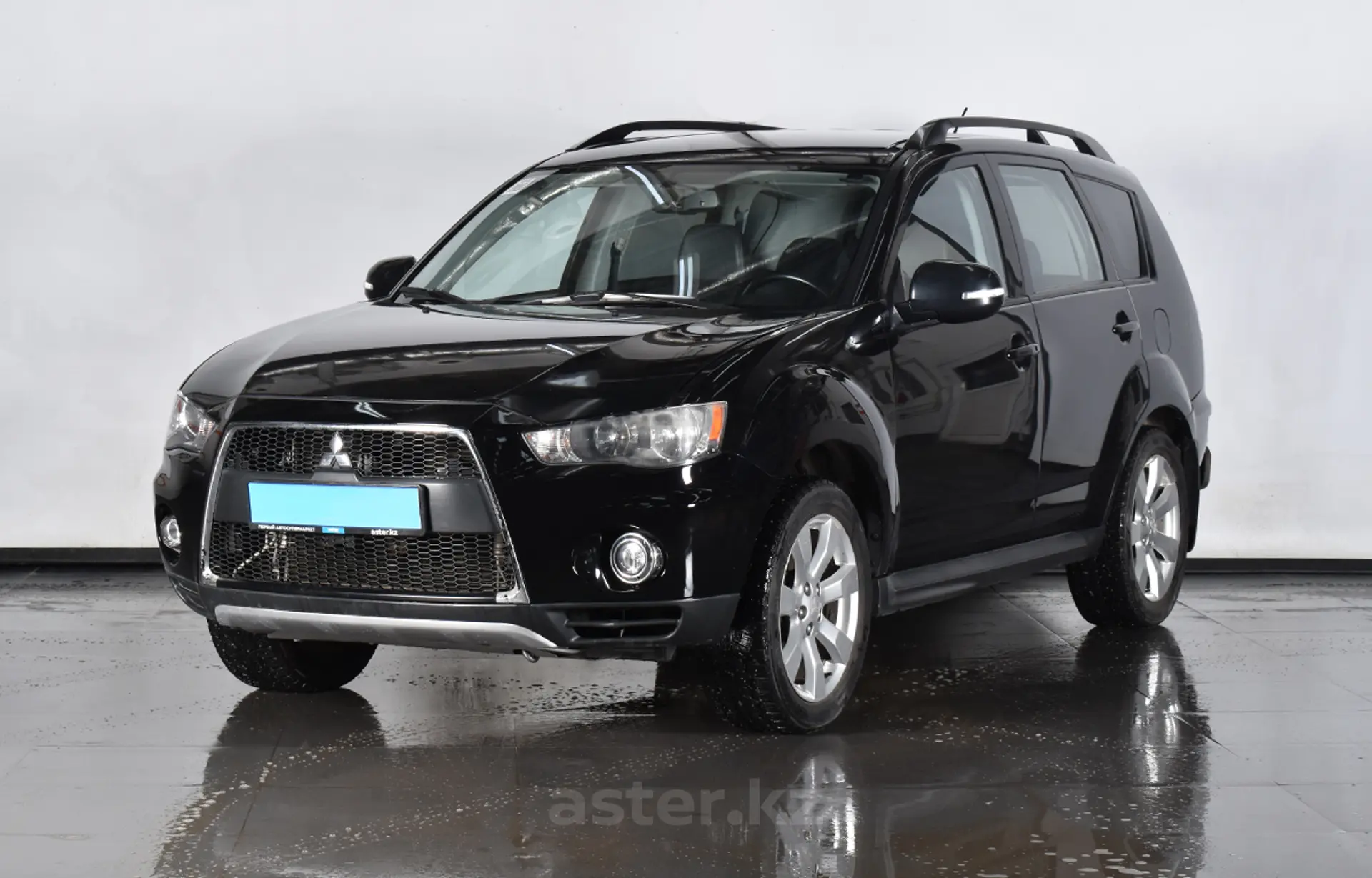 Mitsubishi Outlander 2012