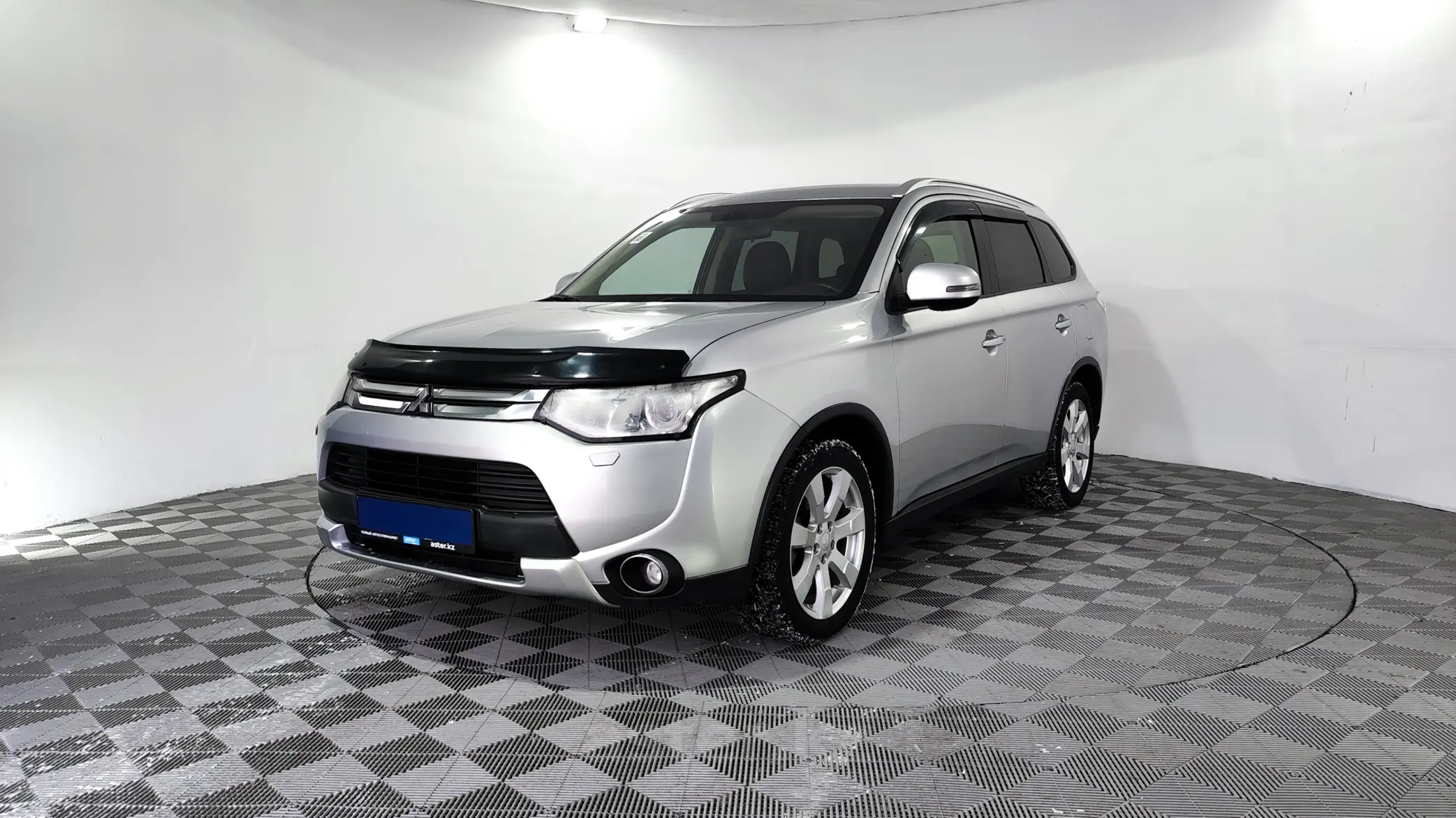 Mitsubishi Outlander 2014