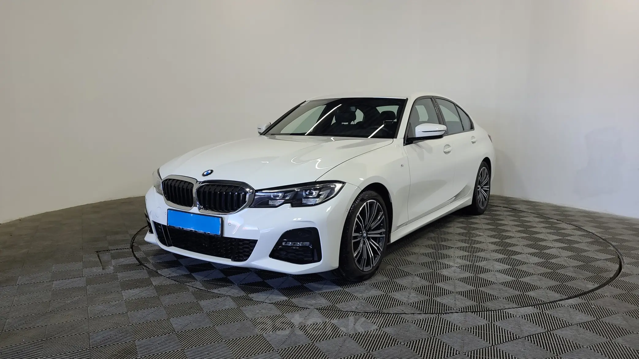 BMW 3 серии 2022