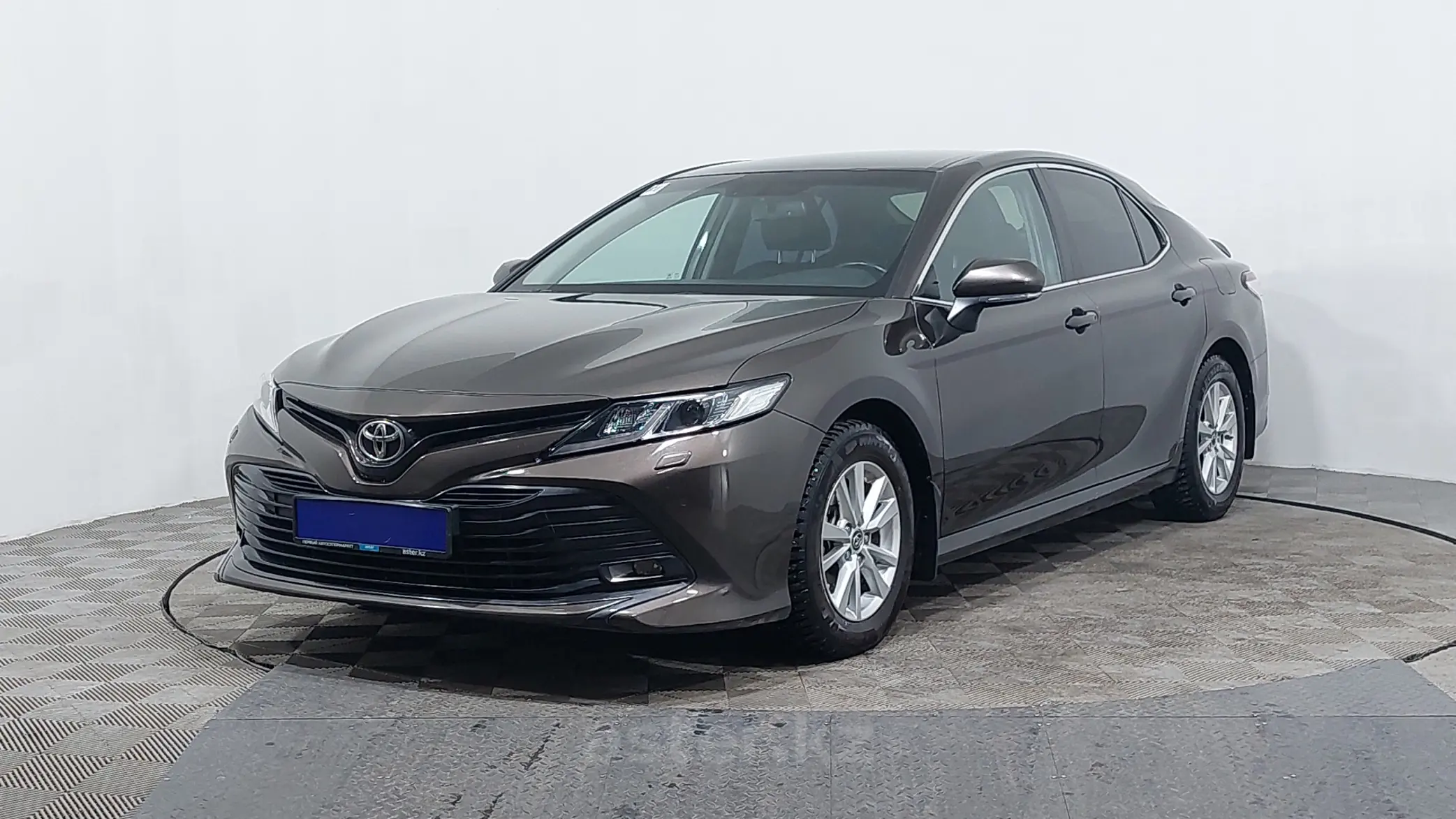 Toyota Camry 2019